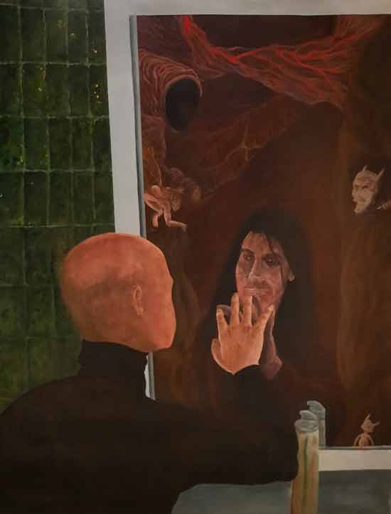Imagen de un individuo viendo que el espejo refleja una realidad completamente diferente.